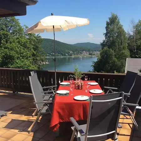 Haus Mit Seeblick - Terrassen - Grosszuegig Auf 2 Ebenen - Freistehend 1.000 Qm Nyaraló