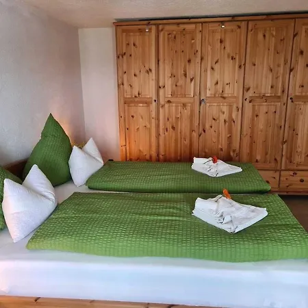 Nyaraló Haus Mit Seeblick - Terrassen - Grosszuegig Auf 2 Ebenen - Freistehend 1.000 Qm *