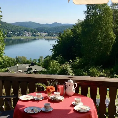 Haus Mit Seeblick - Terrassen - Grosszuegig Auf 2 Ebenen - Freistehend 1.000 Qm Ferienhaus Bringhausen