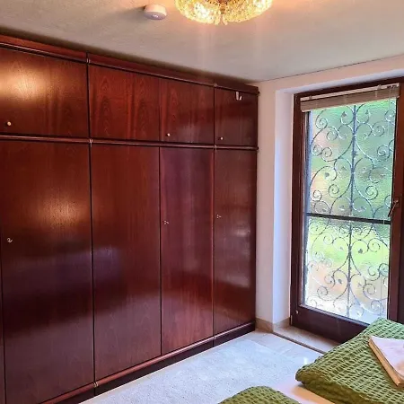 Haus Mit Seeblick - Terrassen - Grosszuegig Auf 2 Ebenen - Freistehend 1.000 Qm