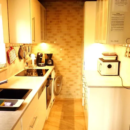 Nyaraló Haus Mit Seeblick - Terrassen - Grosszuegig Auf 2 Ebenen - Freistehend 1.000 Qm