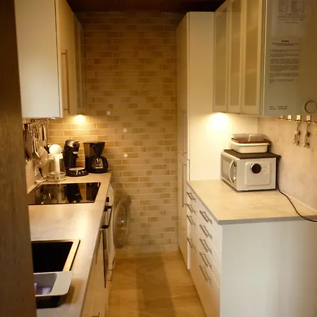 Haus Mit Seeblick - Terrassen - Großzügig Auf 2 Ebenen - Freistehend 1.000 Qm