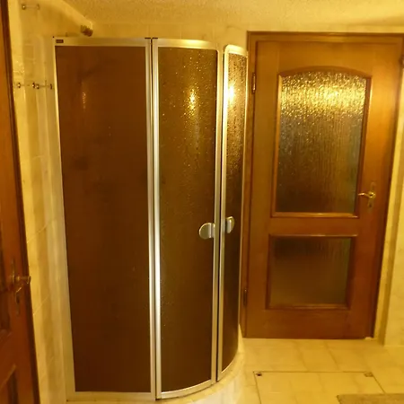 Haus Mit Seeblick - Terrassen - Grosszuegig Auf 2 Ebenen - Freistehend 1.000 Qm Feriehus *