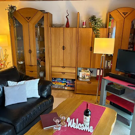 Haus Mit Seeblick - Terrassen - Großzügig Auf 2 Ebenen - Freistehend 1.000 Qm *