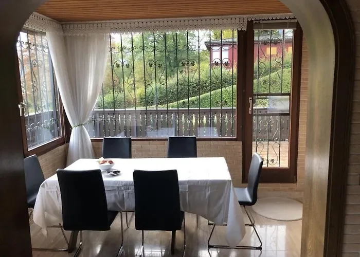 Haus Mit Seeblick - Terrassen - Grosszuegig Auf 2 Ebenen - Freistehend 1.000 Qm 度假居 *