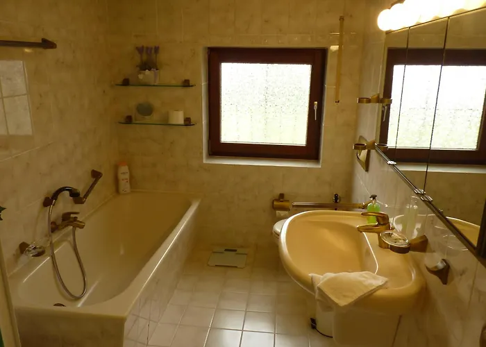 Haus Mit Seeblick - Terrassen - Grosszuegig Auf 2 Ebenen - Freistehend 1.000 Qm *