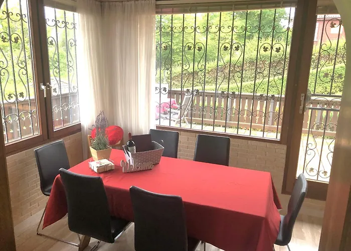 Haus Mit Seeblick - Terrassen - Grosszuegig Auf 2 Ebenen - Freistehend 1.000 Qm 度假居 Bringhausen